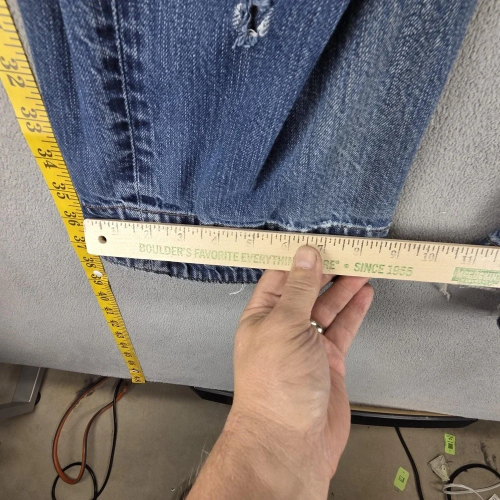 VTG Levis Engineered Jeans Buckle Back One Pocket Fits 32x30